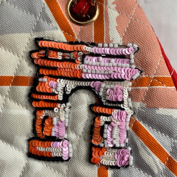 CHANEL Arc De Triomphe Canvas Shoulder Bag - Picture 9 of 16